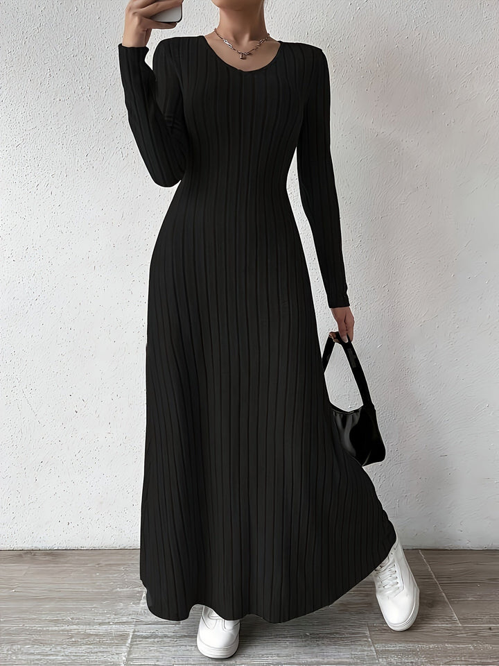 Elegant Ribbed Knit Maxi Dress for Women with V Neck Long Sleeve Fitted Flowing Style