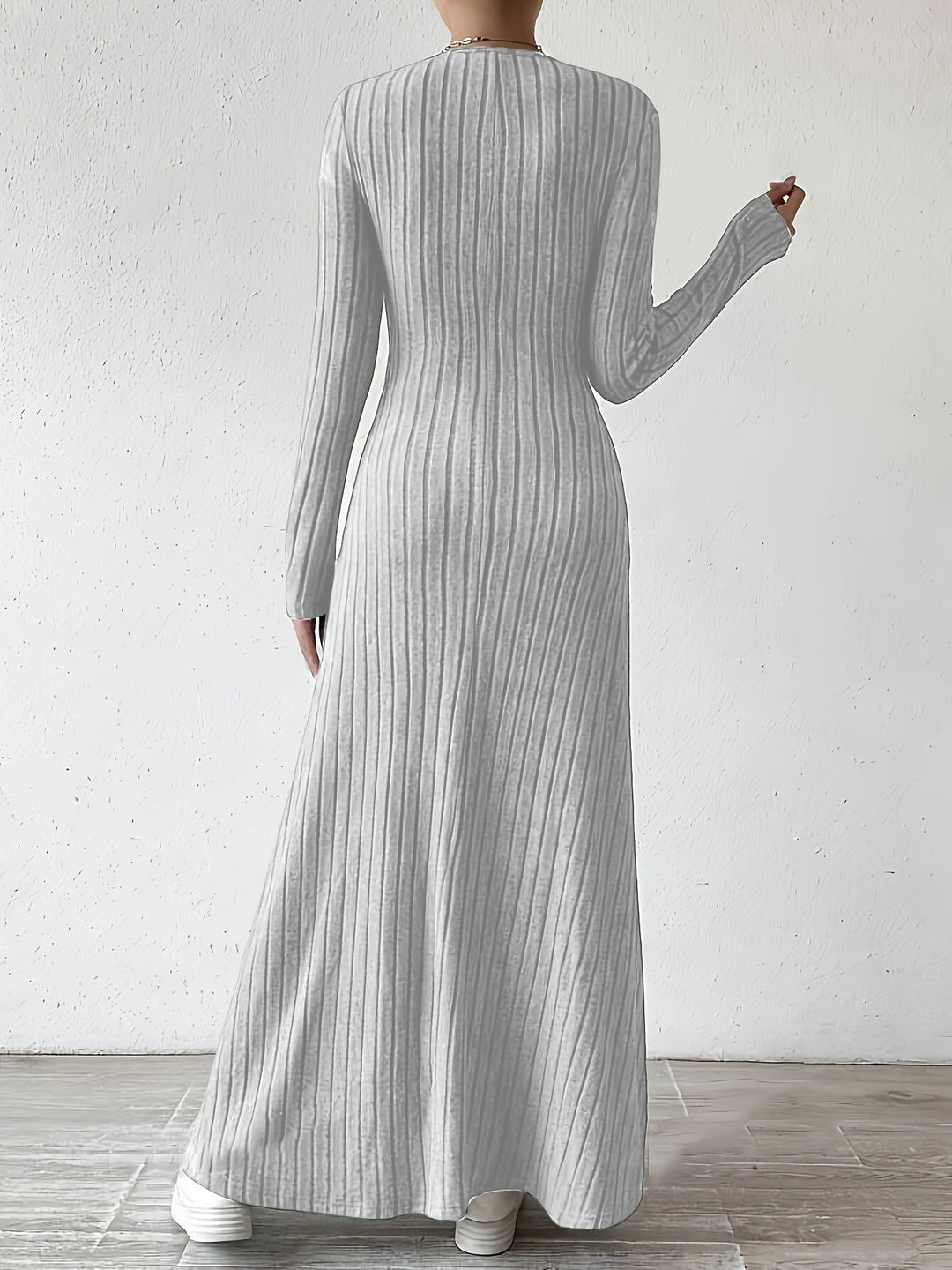 Elegant Ribbed Knit Maxi Dress for Women with V Neck Long Sleeve Fitted Flowing Style