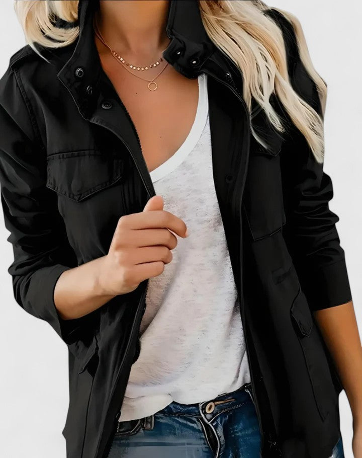 Effortless Cotton Utility Jacket for Women with Snap Collar Long Sleeve Cargo Pocket Casual Style