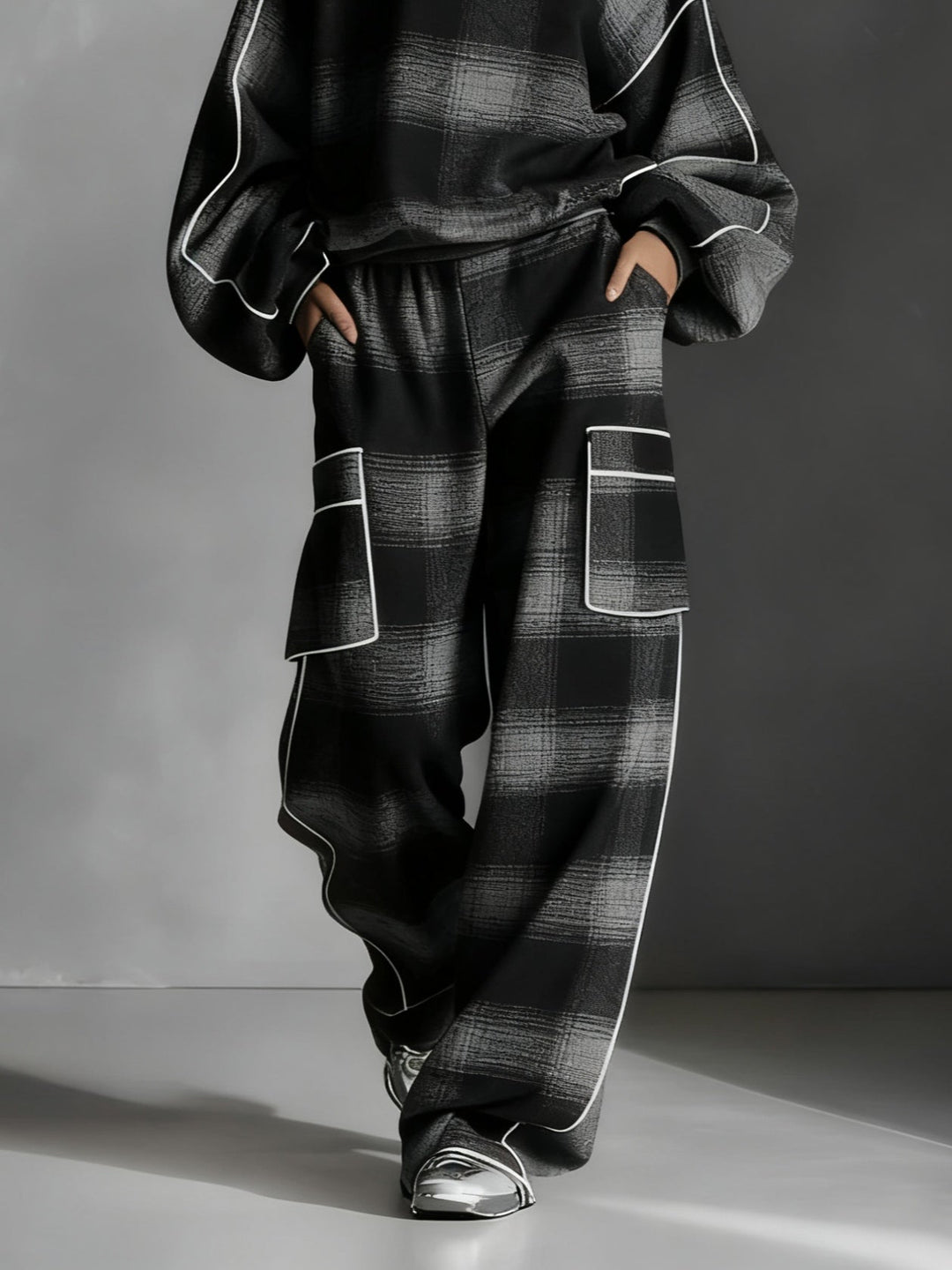 Effortless Black Gray Plaid Two Piece Set for Women with Oversized Sweatshirt Wide Leg Cargo Pant Relaxed Style