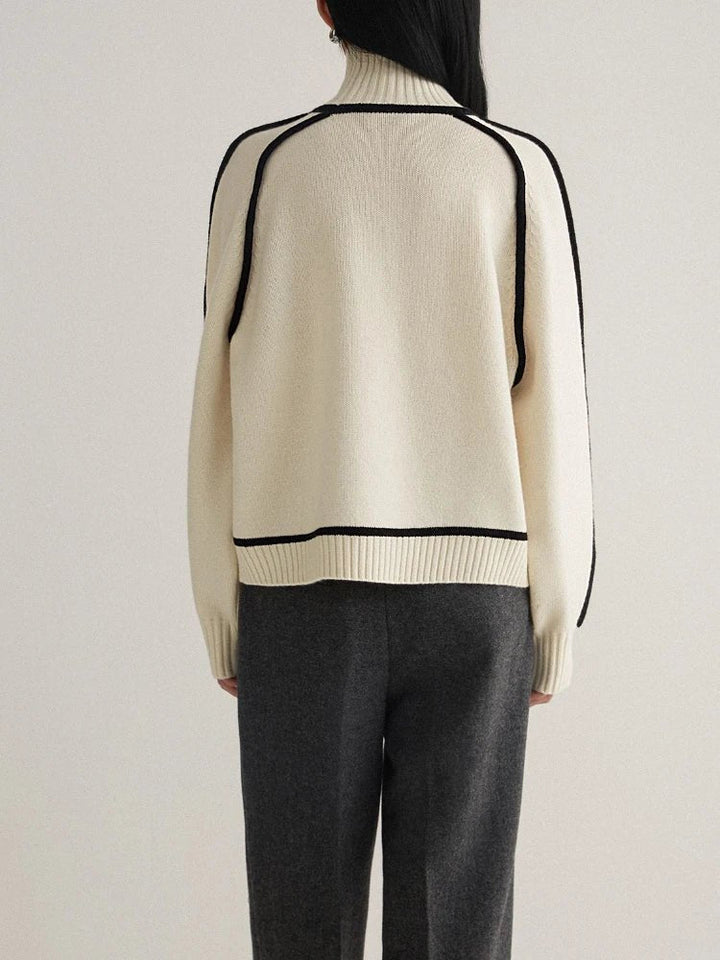 Comfortable Contrast Piping Sweater for Women with Turtleneck Long Sleeve Relaxed Oversized Knit Style