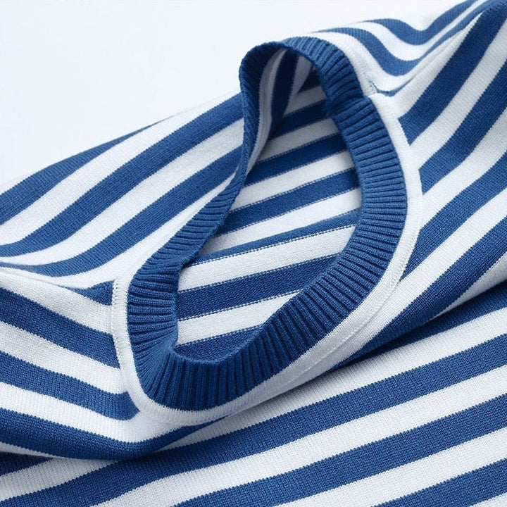 Comfortable Striped Sweater for Women with Crew Neck Long Sleeve Relaxed Oversized Knit Style