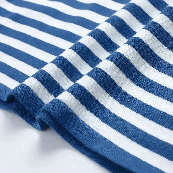 Comfortable Striped Sweater for Women with Crew Neck Long Sleeve Relaxed Oversized Knit Style